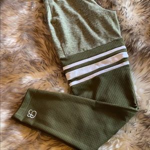 Bombshell Sportswear Leggings